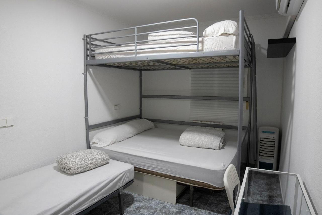 Habitacion Familiar Apartment Madrid Exterior photo
